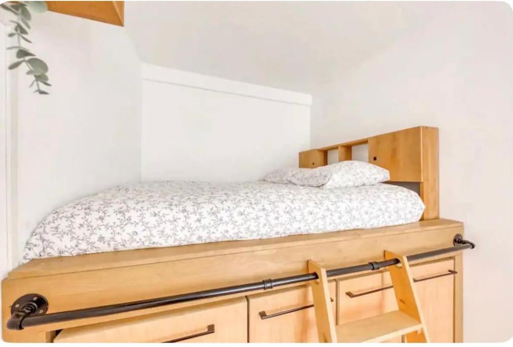 Versaillais Au Pied Du Chateau Apartment *
